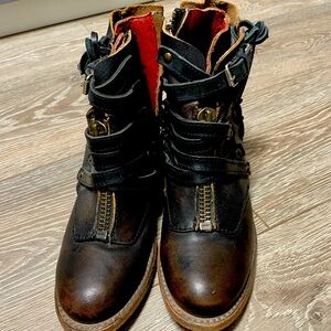 NWT Freebird by Steven Limerick. Style no longer available.